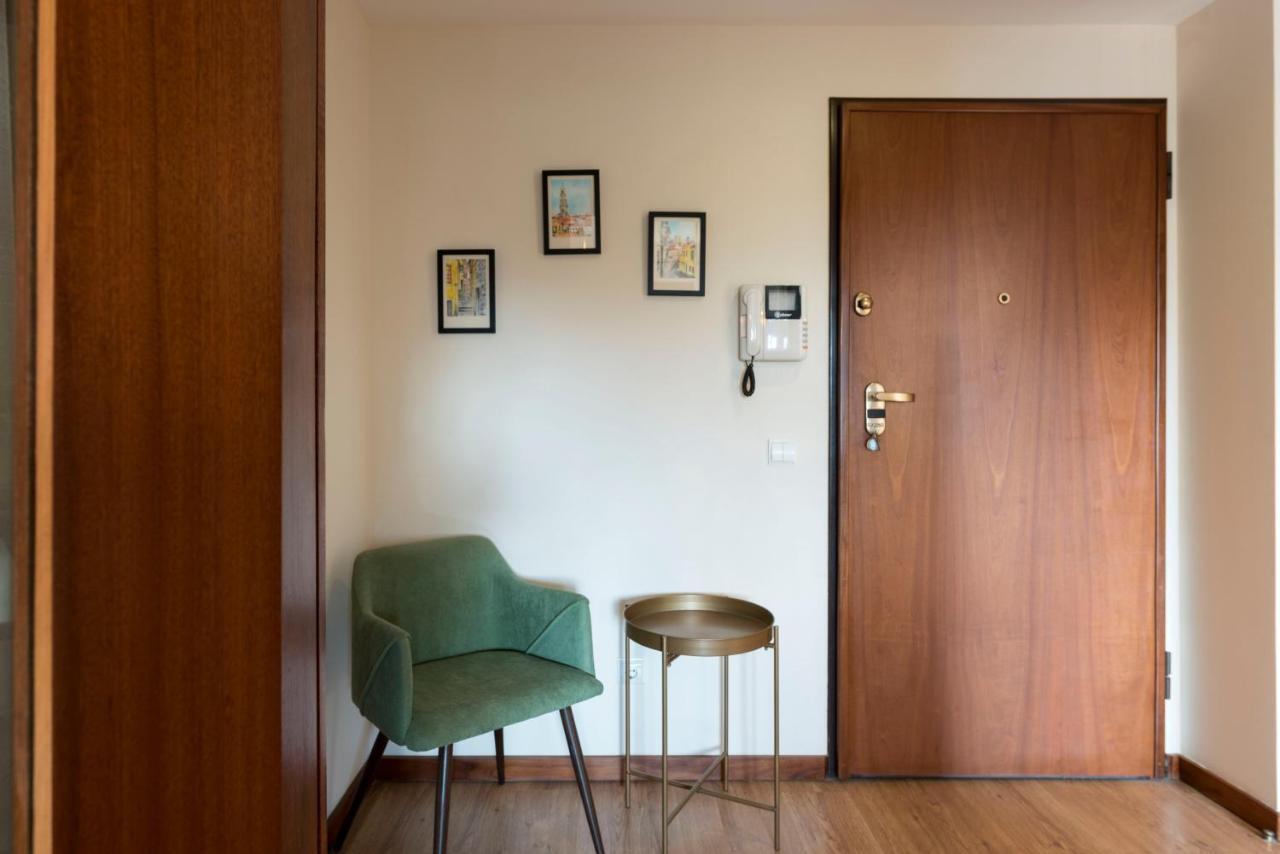 Lovelystay - Homey Feeling Flat W/ Free Parking Porto Exteriér fotografie