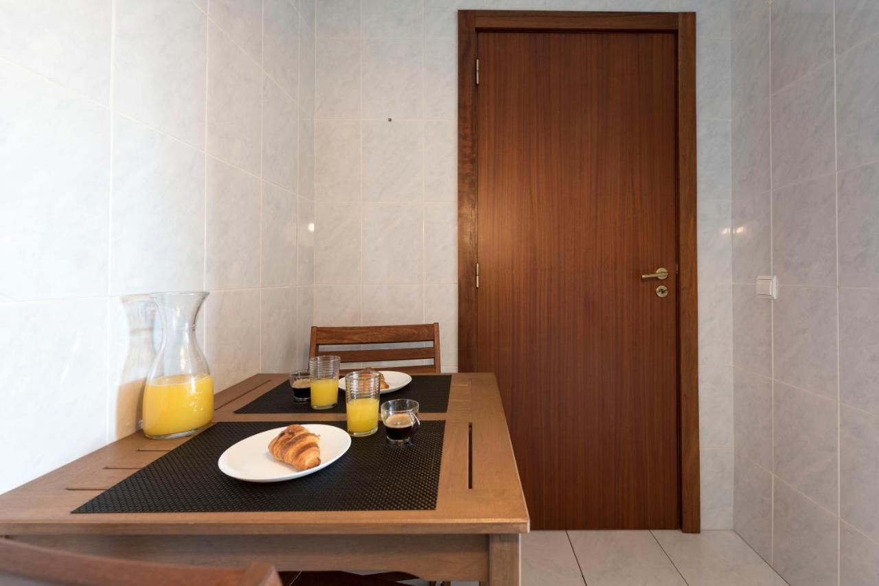 Lovelystay - Homey Feeling Flat W/ Free Parking Porto Exteriér fotografie